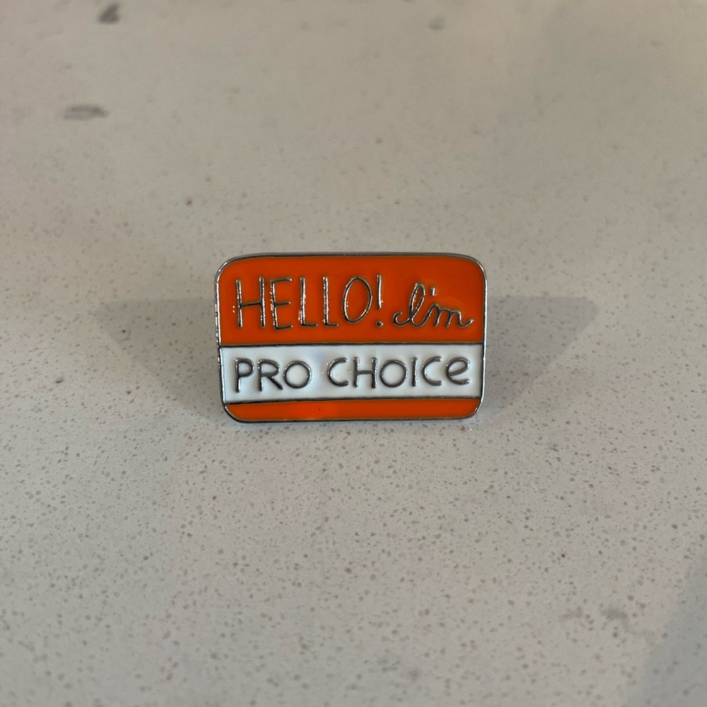🔴 3 for $15 Hello! I’m Pro Choice Name Tag Enamel Lapel Bookbag Pin NWT